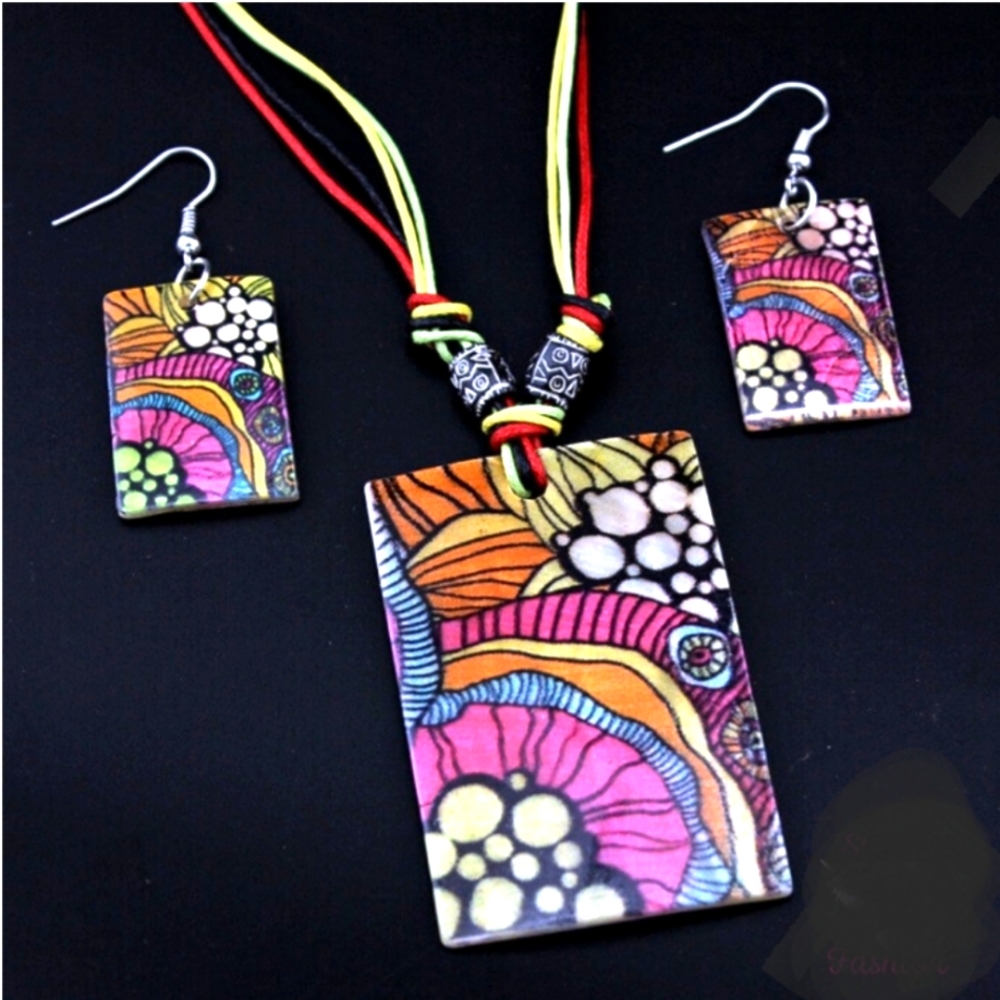 Glass Necklace w earrings